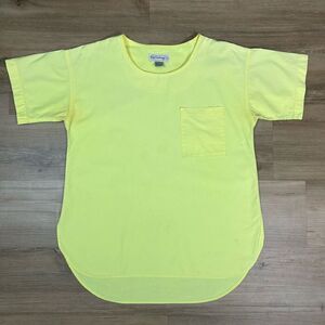Vintage GAP Womens M Rounded Hem Pocket Tee Shirt Neon Green Gap Clothing Co Tag